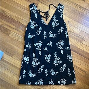 Abercrombie Embroidered Linen Blend Dress Size M